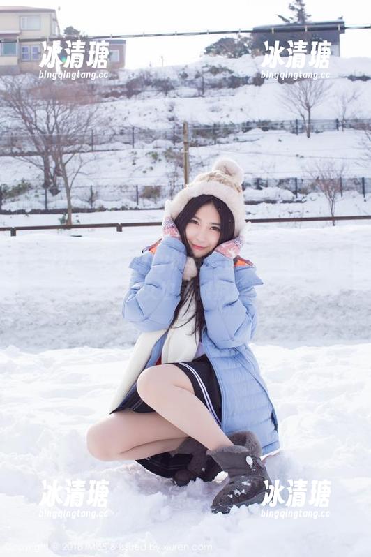 爱蜜社-莉莉Lily 爱蜜社 - 莉莉Lily的在线图集:别小看她,少女也能很疯狂!