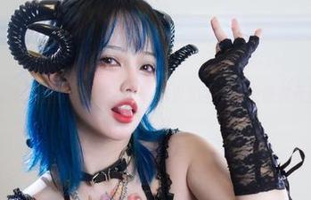 在线看“狐洛洛子奶牛”，谁说奶牛不能突破次元壁？