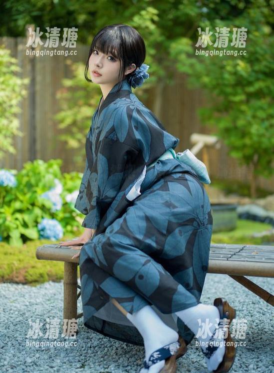 玉汇yuuhui 玉汇yuuhui竟然把“透明学姐”演绎得这么可爱,照片也是呢!