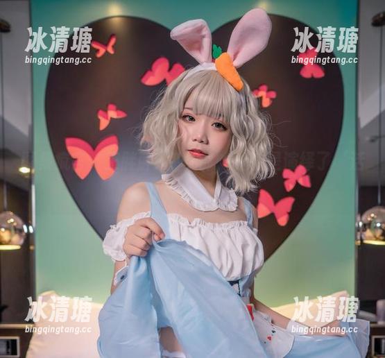 王胖胖u 图集疯言:王胖胖u兔女郎,真的是演绎了‘活力商业胖’!