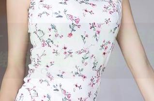 秀人网 – 试图捕捉Emily顾奈奈的丝袜气息，结果这张照片真的是无法冥想…