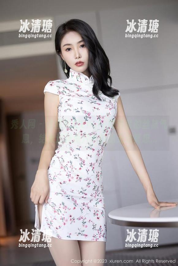 秀人网-Emily顾奈奈 秀人网 - 试图捕捉Emily顾奈奈的丝袜气息,结果这张照片真的是无法冥想...