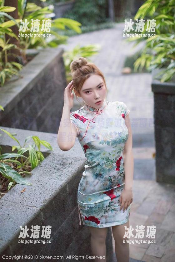秀人网-安然 秀人网 - 下载安然的职场霸道总裁图包,唤醒你的潜在欲望!