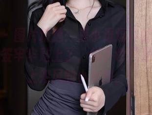 秀人网 – 图片精选：是小逗逗真的把花嫁这个标签牢牢贴上了，似乎也只是个冰原上兜风的小女孩。