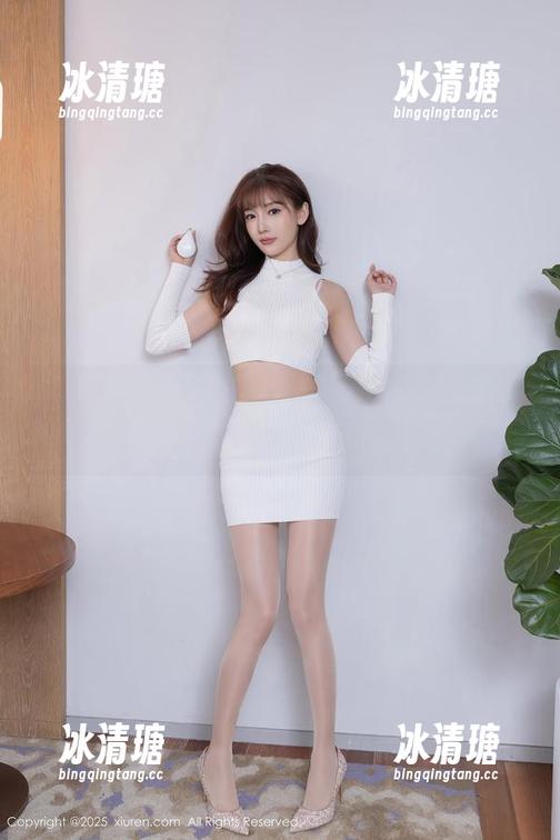 秀人网 - 童千艺cara凭啥？最新长腿照片放大招，完美诠释‘腿控’的概念！