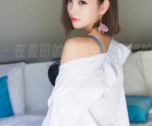 秀人网 – 在麦田的图集中，御姐的时光静好