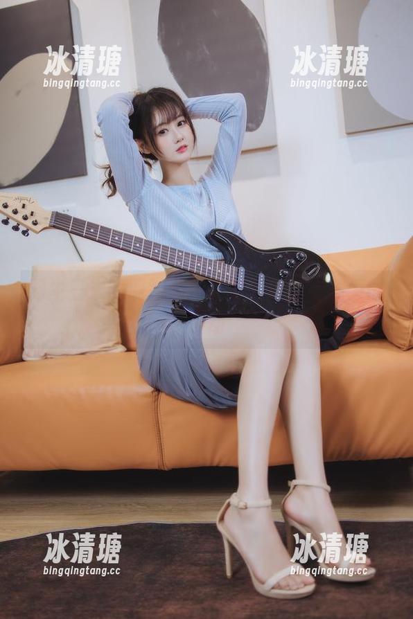 羽生三未 羽生三未的厨娘私拍,唉,看了有想哭的冲动