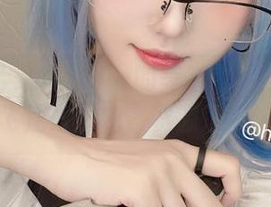 看！花兮_honoka的美脚就像流星一样，图片飞速发射中，资源准备好了吗？