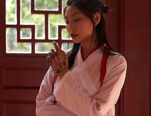 蜜桃社 – 木楠Nan和白裙组合，这波精选美图，太养眼了吧！