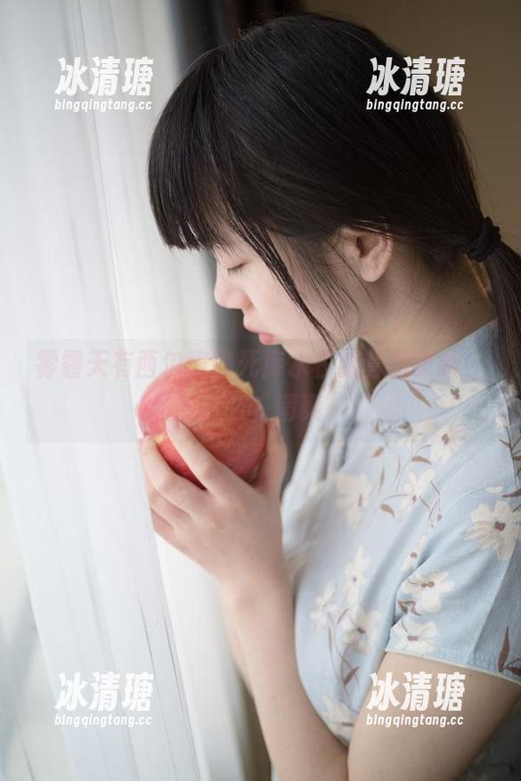西尔酱 雾霾天有西尔酱的死库水校服套图更新,居然这么“清爽”!