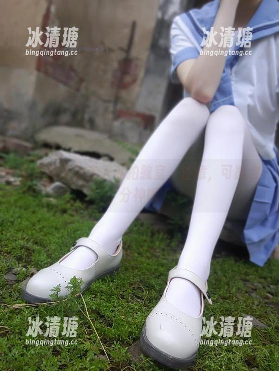 西尔酱 西尔酱带你走入私拍教室,注意,可能会分神哦