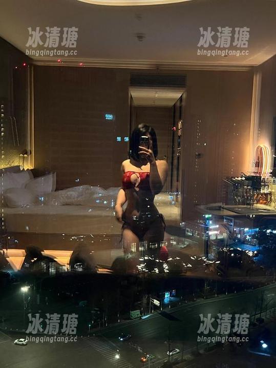 詹詹 微密圈 - 小心,打开詹詹的合集,里面全是制服风暴!