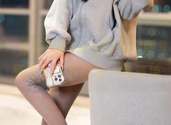 语画界 – 徐莉芝Booty的私房图集：在“死库水”下寻找一丝清凉