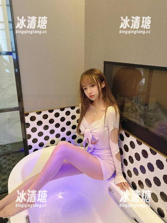 过期米线线喵 “过期米线线喵”带你认识“学妹”,原图请收好,宛如牛腩米线般美味!