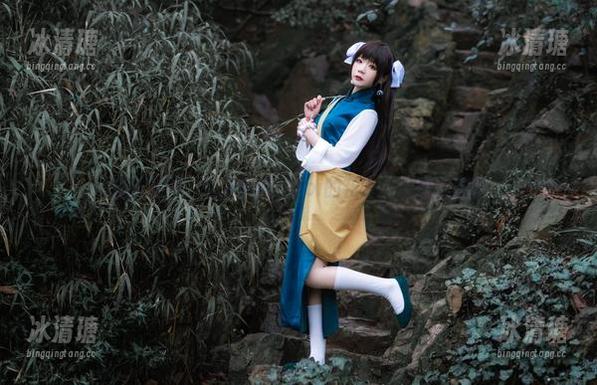 铁打萌萌_moi 私拍变身:铁打萌萌_moi的花嫁,甜蜜又逗趣