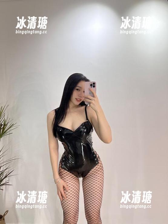 铁锤姐姐 微密圈 - 美图与铁锤姐姐:短裙是怎么穿出新高度的?
