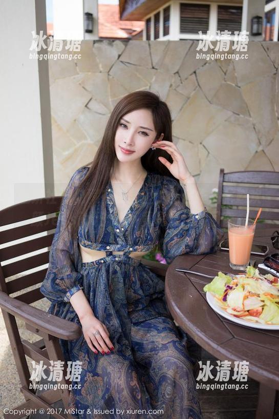魅妍社-赵欢颜Jessica 魅妍社 - 隐藏在校园里的私房作品,赵欢颜Jessica的脚下竟是过往的回音。